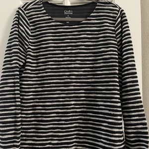 Black & white stripe shirt